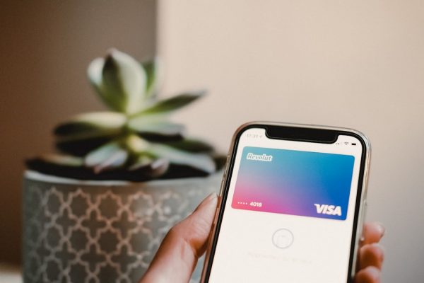 Pagare con Revolut: guida semplice