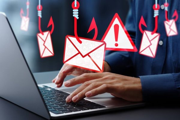 Phishing Aziendale: Come le Identità Digitali Espongono le Tue Aziende ai Rischi