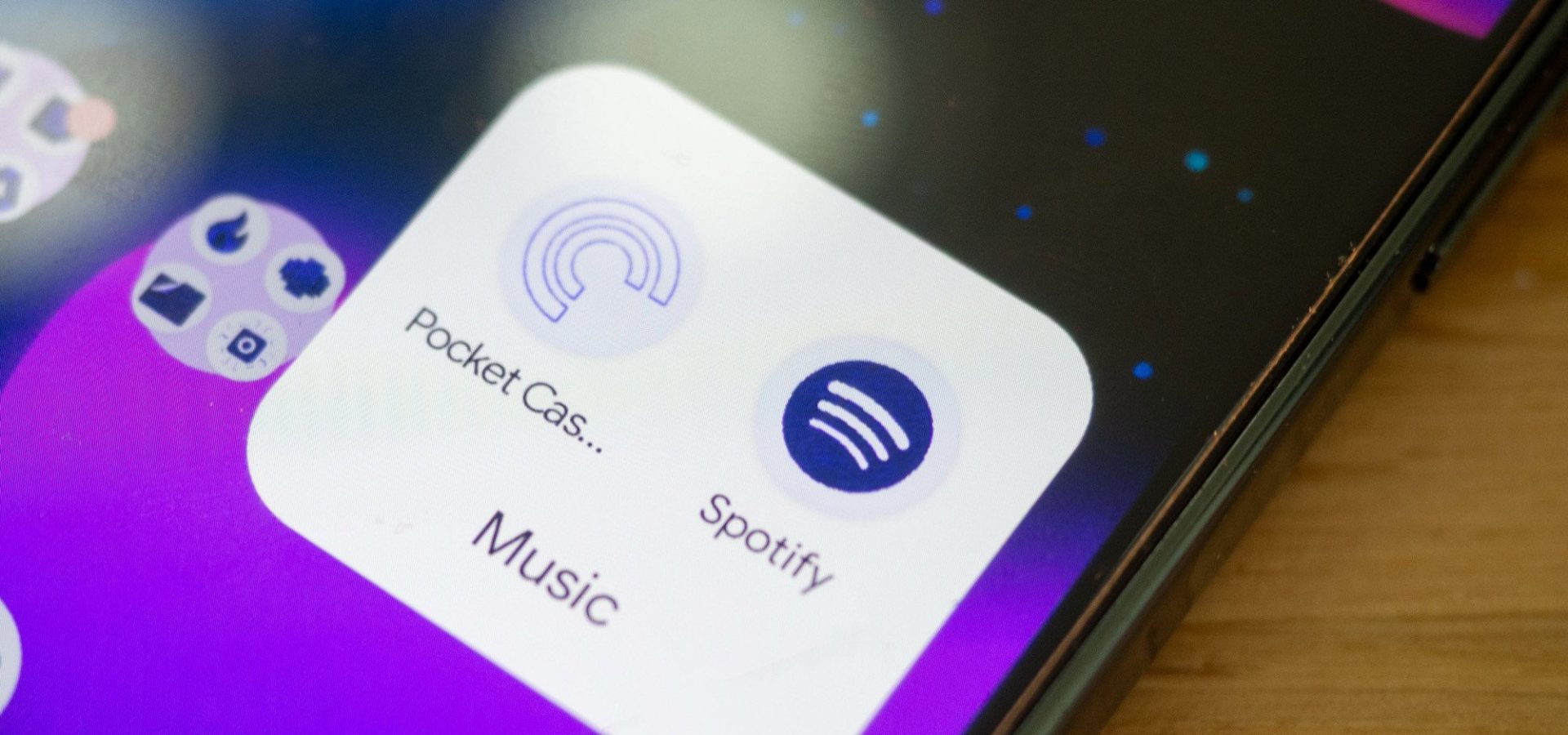 Spotify consente ora di caricare e trasmettere i tuoi podcast AI!