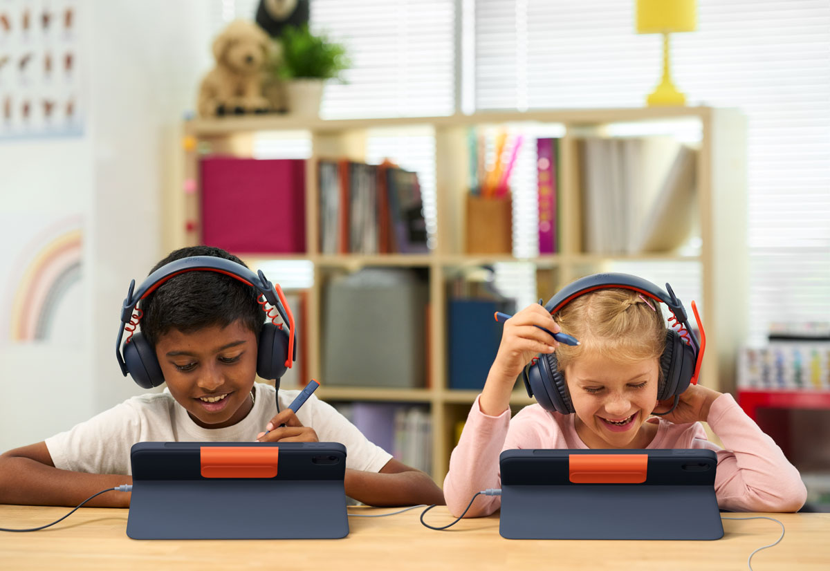 Logitech presenta Rugged Combo 4C e Combo 4C Touch: custodie iPad con tastiera ideali per le scuole