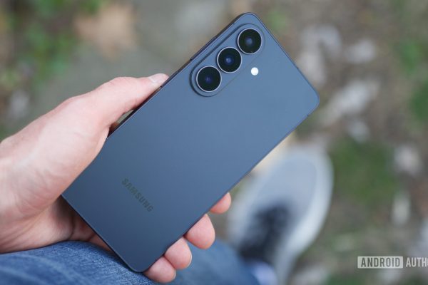 Mi Mancano i Telefono Compatti: Il Galaxy S26 Non È la Soluzione!