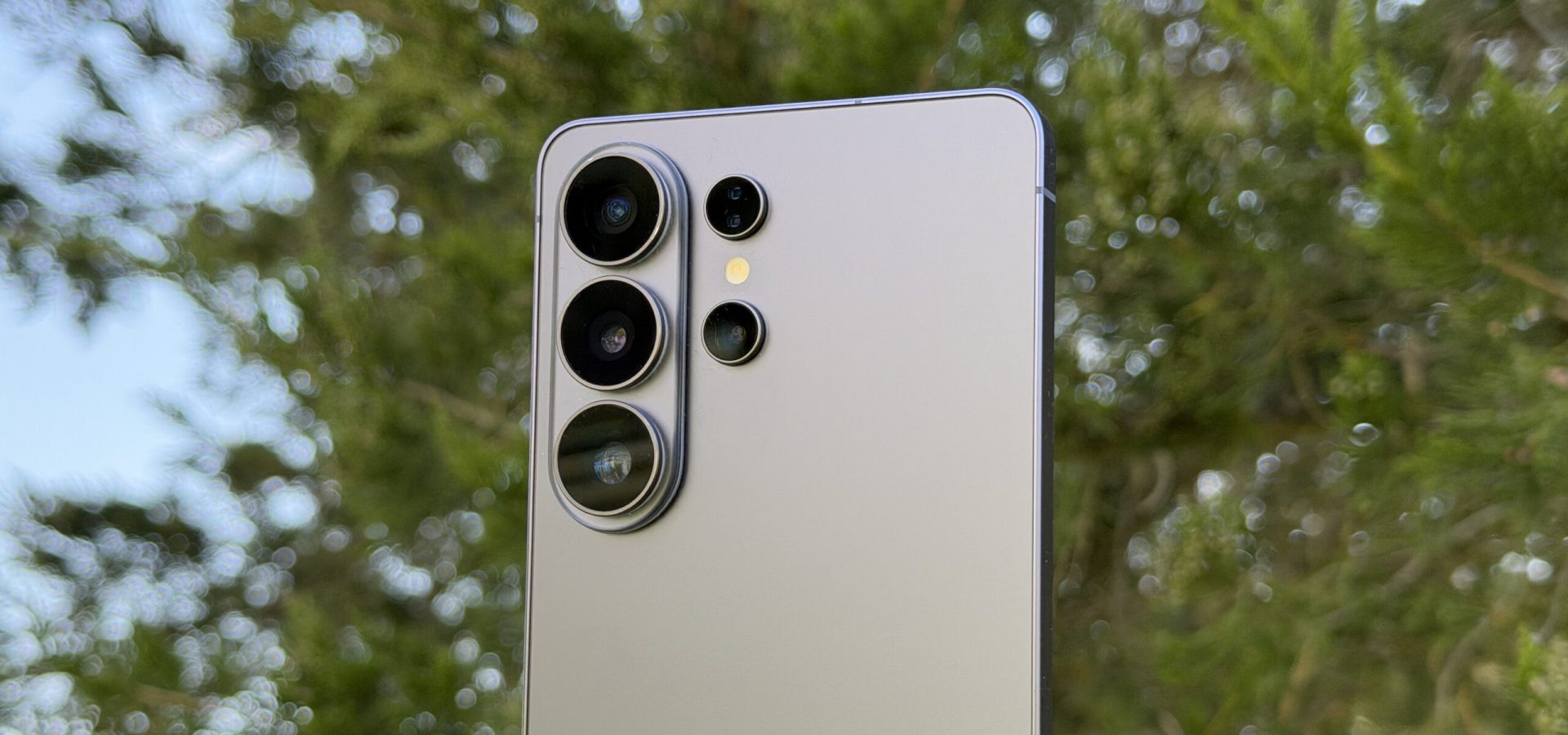 Il grande successo del Galaxy S26 Ultra è una cattiva notizia per tutti noi