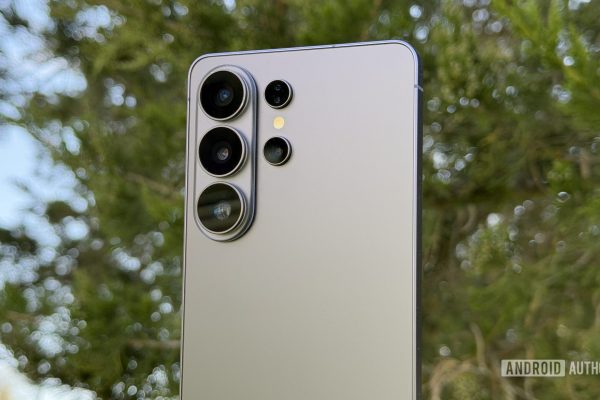 Le vendite del Galaxy S26 superano quelle del Galaxy S25, ma la situazione è precaria