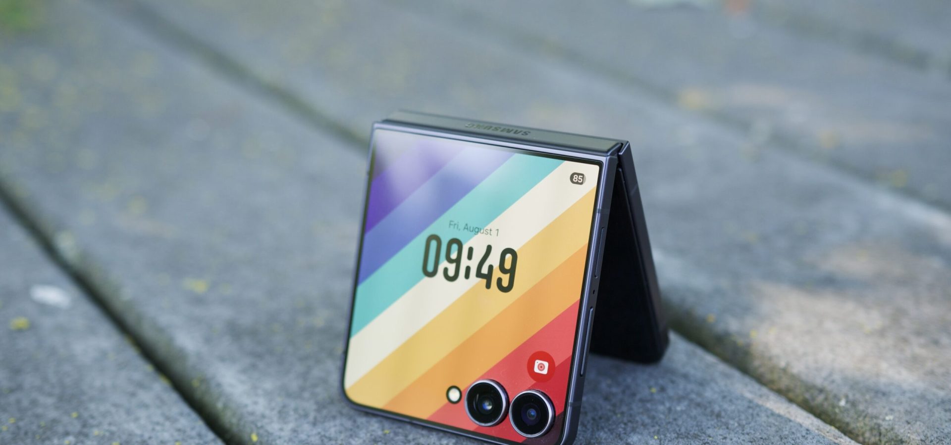La fuga di notizie su Galaxy Z Flip 8 è così straordinaria da sembrare irrealizzabile!