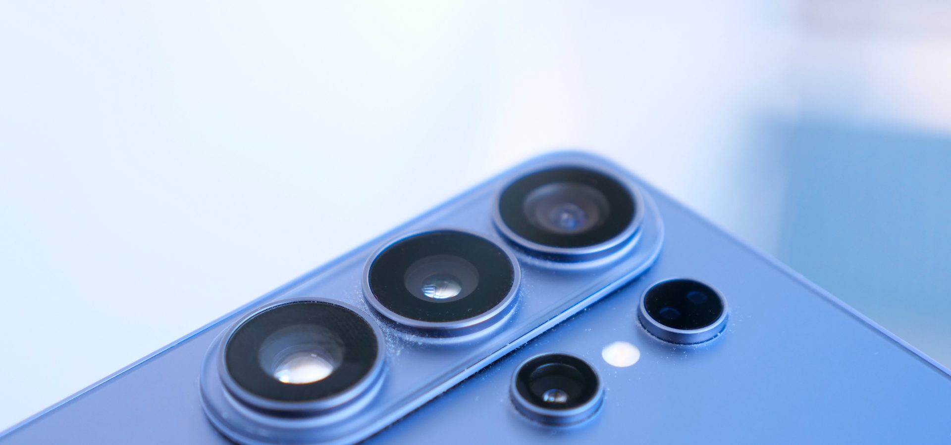 Samsung rimuove i filtri video su One UI 8.5