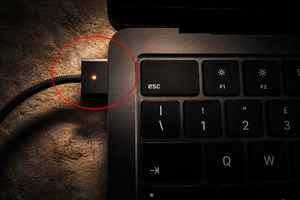 macOS 26.5: Nuove Funzionalità e Cambiamenti nella Spia MagSafe