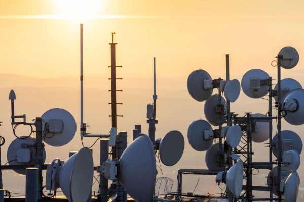 Telecomunicazioni in Italia: Oltre la Crescita, È Tempo di Puntare sui Margini