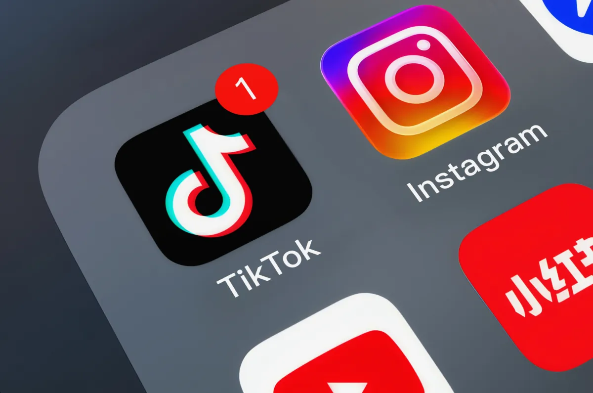 Il nuovo ‘Campus Hub’ di TikTok: chat e feed per gruppi universitari!