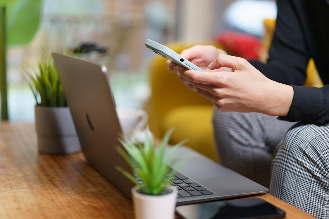 Trovare un numero di cellulare da nome e cognome
