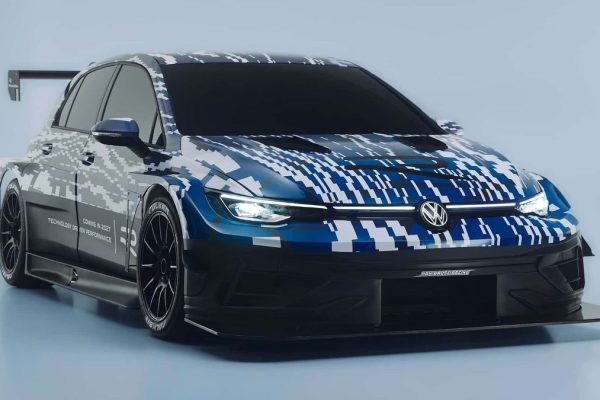 Golf R: 25 Anni di Eccellenza “R” Celebrati con una Belva da Endurance