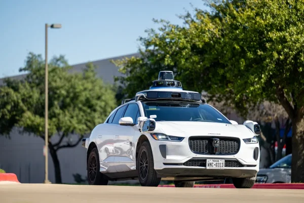 Waymo richiama veicoli per risolvere un problema di allagamento
