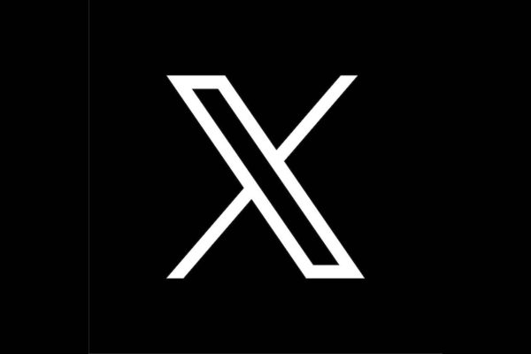 X limita a 50 i post gratuiti al giorno per chi non è abbonato alla spunta blu