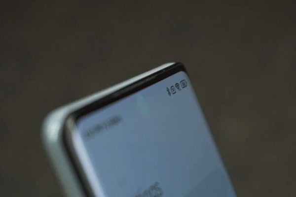 Xiaomi Mix 5 con fotocamera sotto lo schermo?