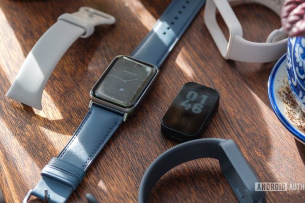 Xiaomi Smart Band 10 Pro: Svelate le Caratteristiche di un Elegante Design in Ceramica