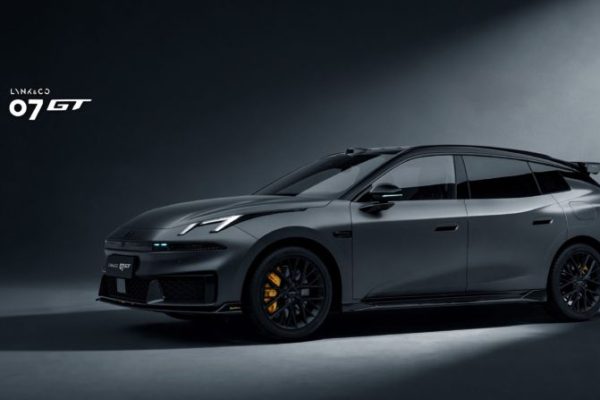 Lynk & Co 07 GT: la rivoluzionaria wagon ibrida plug-in da 400 CV del marchio