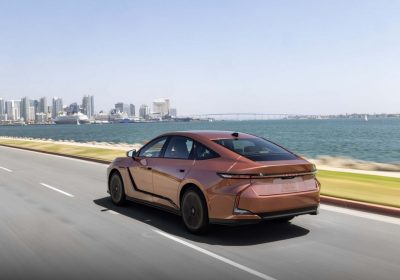 Lexus ES: la nuova era elettrica e full hybrid di sesta generazione