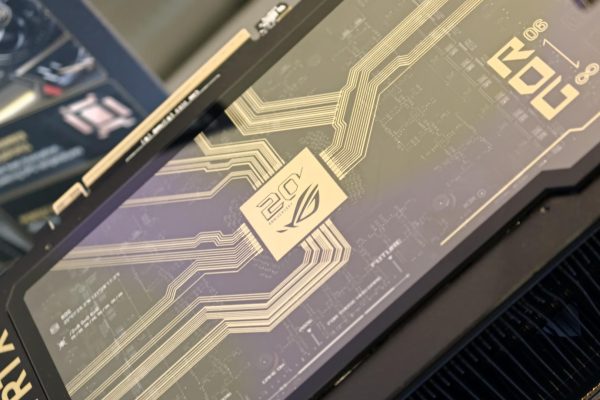 ASUS ROG celebra 20 anni al Computex con entusiasmanti prodotti commemorativi