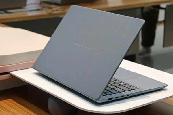 ASUS rivoluziona il mondo dell’AI: scopri i nuovissimi Zenbook, Vivobook, desktop e tablet