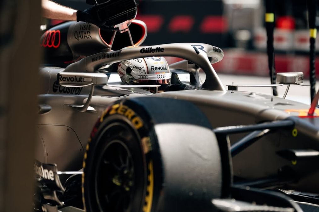 Incidente Shock in F1 a Barcellona: Un Sasso Ferma la Monoposto di Hulkenberg!