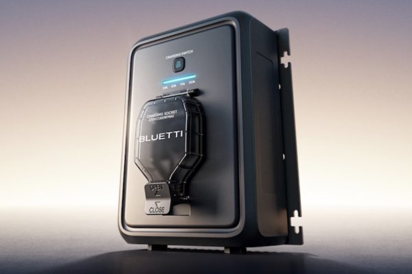 BLUETTI Balco Transfer Hub: Trasforma la Tua Power Station in un Sistema Solare da Balcone!