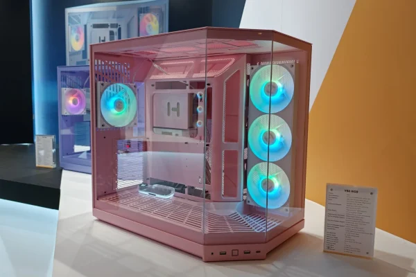 HYTE Y50 RGB: Lancio Imperdibile al Computex a meno di 100 Dollari!