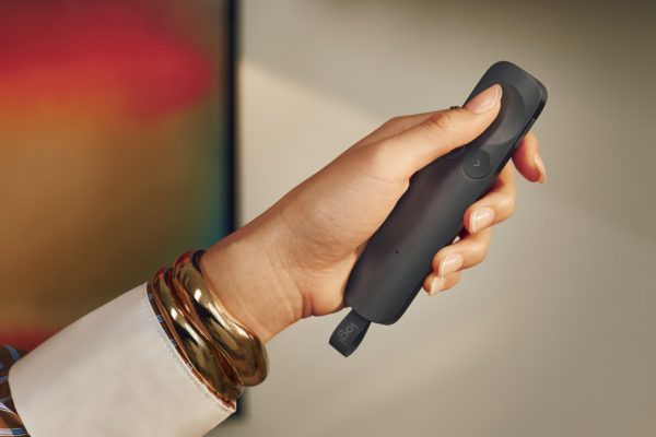 Logitech Spotlight 2: il presenter innovativo con feedback aptico e controlli su misura
