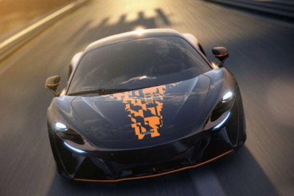 McLaren Artura 1000GP by MSO: Scopri il Significato della Livrea Unica