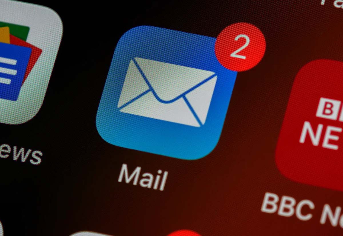 Apple rinnova il dominio: Accedi con Apple e Nascondi la mia email!
