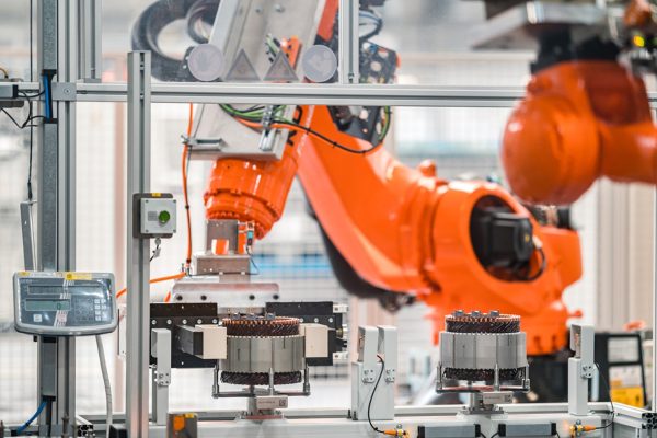 Crescita del Mercato della Mobilità Elettrica: Bosch Assicura un Contratto Strategico con Mercedes-Benz