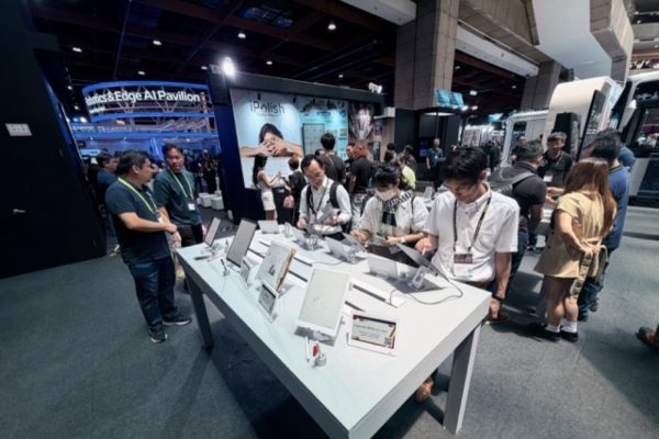 Computex 2026: E Ink Trasforma l’E-Paper in Infrastruttura Visiva a Basso Consumo Energetico