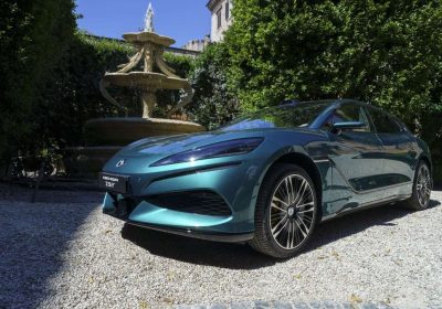 Marco Polo Drive: l’avventura straordinaria da Roma a Hong Kong a bordo della Denza Z9GT