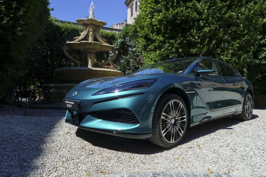 Marco Polo Drive: l’avventura straordinaria da Roma a Hong Kong a bordo della Denza Z9GT