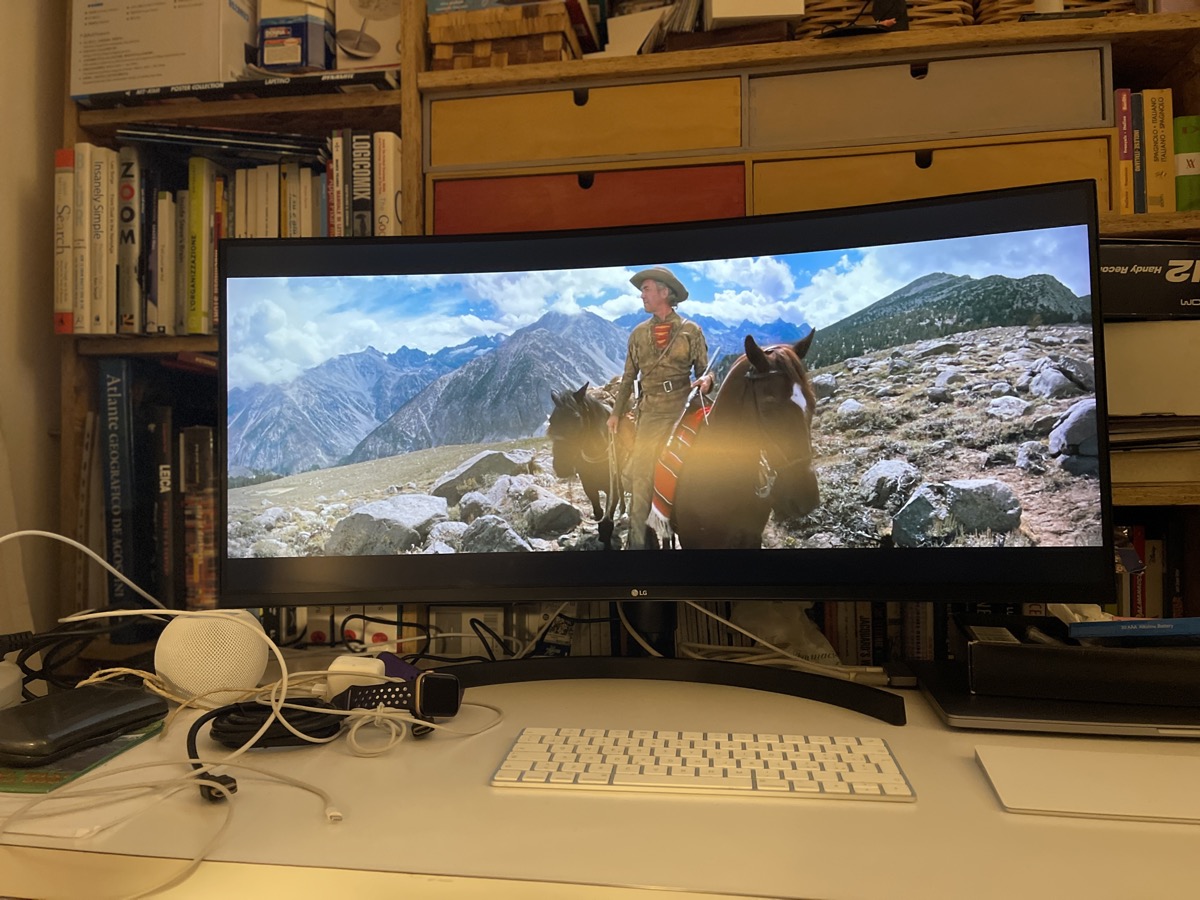 macOS 27 Golden Gate: Supporto Nativo per Monitor Ultrawide Integrato