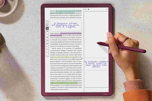Kindle Scribe Colorsoft lanciato in Italia: il rivoluzionario e-reader a colori a 649,99 euro