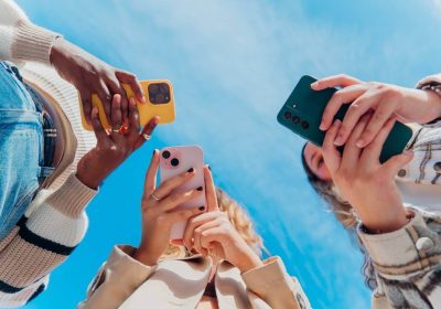 Social, notifiche e scroll infinito: il diritto si fa sentire