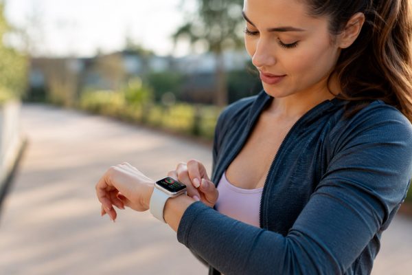 Apple Watch SE 3 Cellular da 44 mm a 289€: un affare imperdibile!