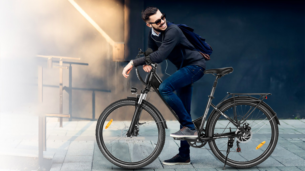 E-bike da città in offerta a 635€: batteria 15Ah e 55Nm!