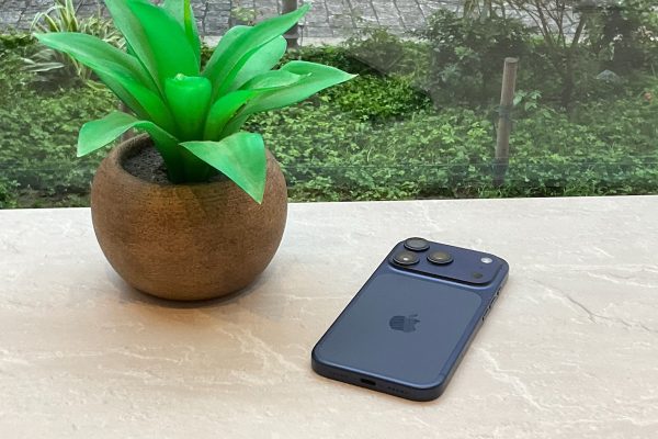 Recensione dell’iPhone 17 Pro con iOS 27: un’analisi a un anno dal lancio