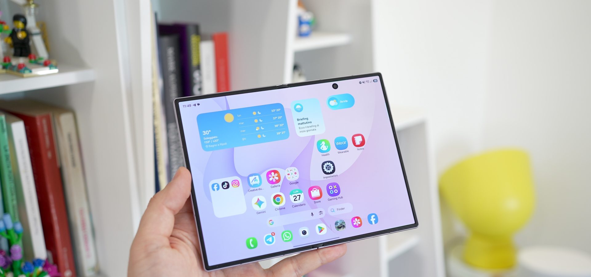 Samsung Galaxy Z Fold 8 in offerta a prezzo speciale