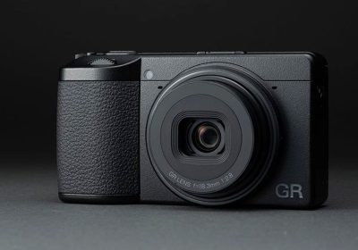 Trent’anni di Ricoh GR: Il Compagno Perfetto per la Street Photography